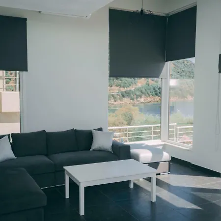 Elia 빌라 Pteleós